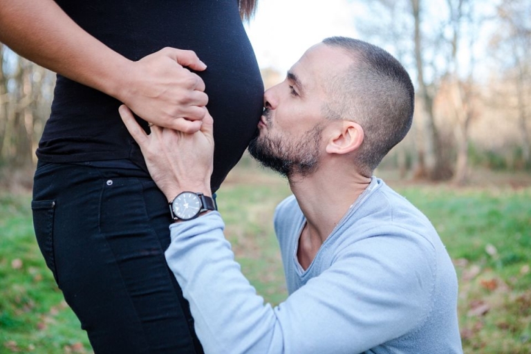 seance photo grossesse en exterieure 78