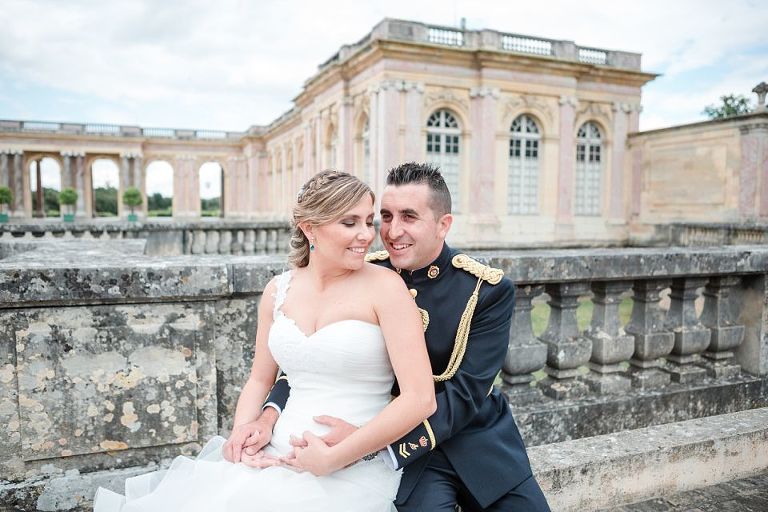 séance photo après le mariage le grand trianon