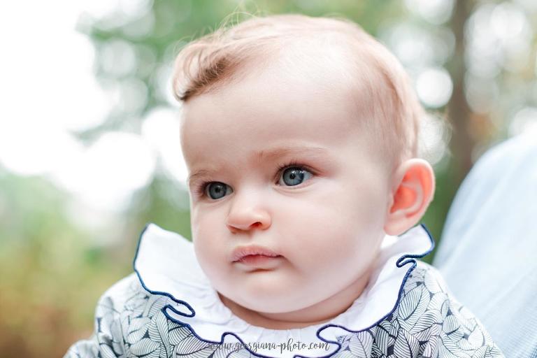 Shooting photo famille avec bébé en extérieur Paris