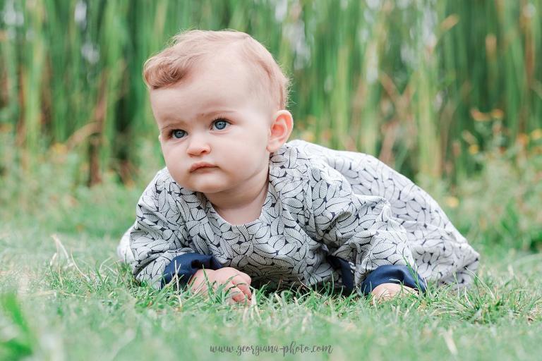 Shooting photo famille avec bébé en extérieur Paris